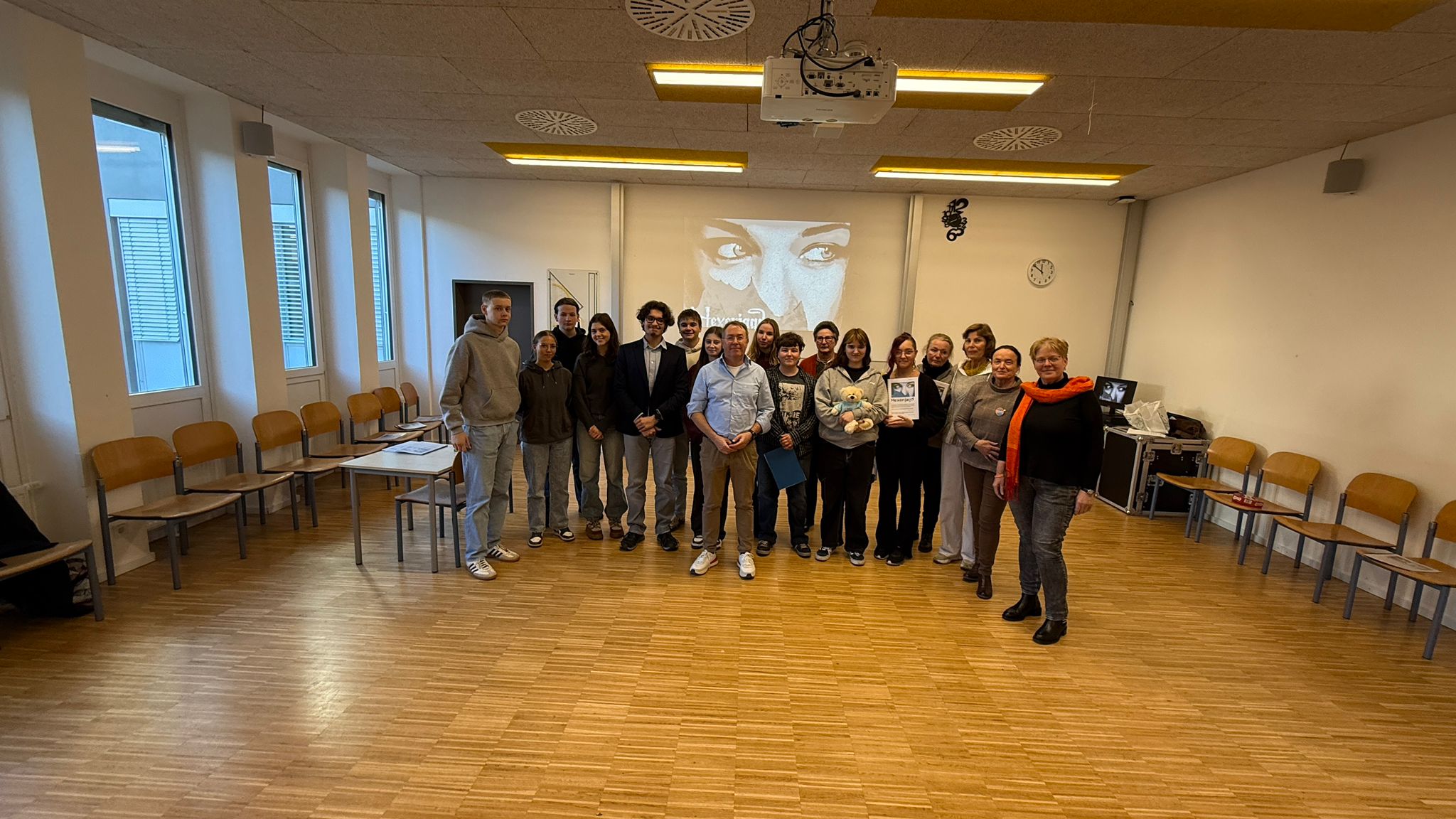 Orange The World 2025